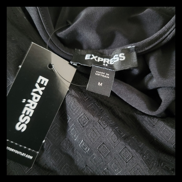 (NWT) EXPRESS/ Size: M/ Jacquard Flutter Sleeve Thong Bodysuit - Picture 3 of 5